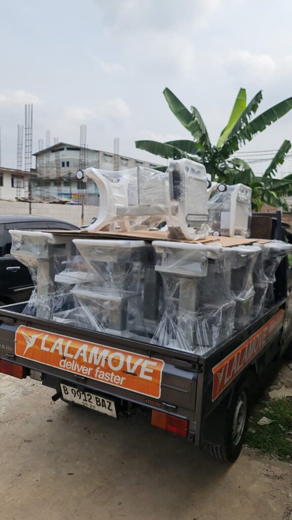 Pengiriman Troli Laptop